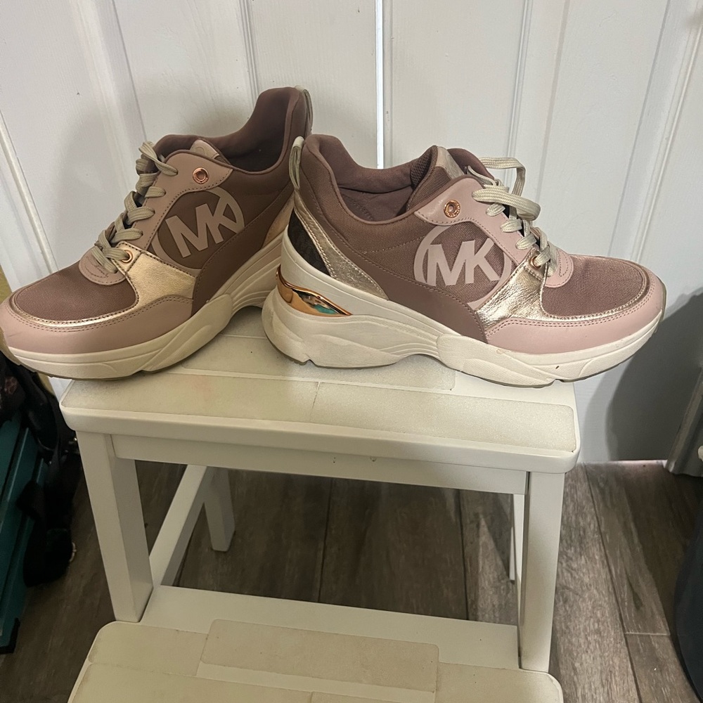 Michael Kors sneakers!